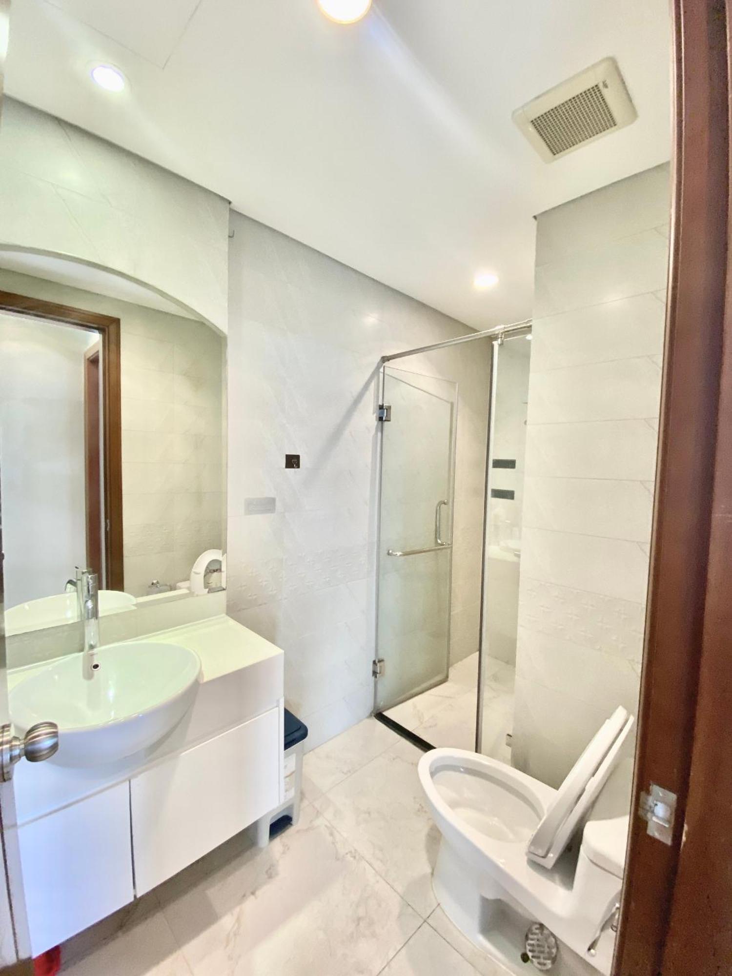 הו צ'י מין סיטי Mott Haven Apart - Vinhomes Central Park, Landmark 81 Area & Ice Rink מראה חיצוני תמונה